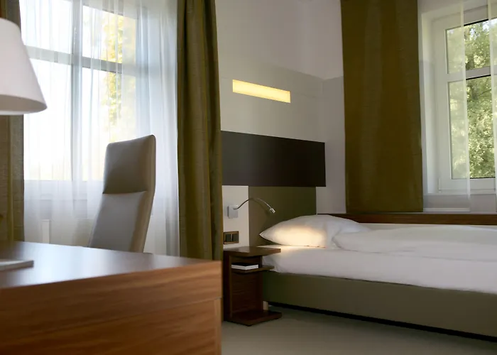 Szálloda Seminar- & Tagungshotel Grosse Ledder Wermelskirchen